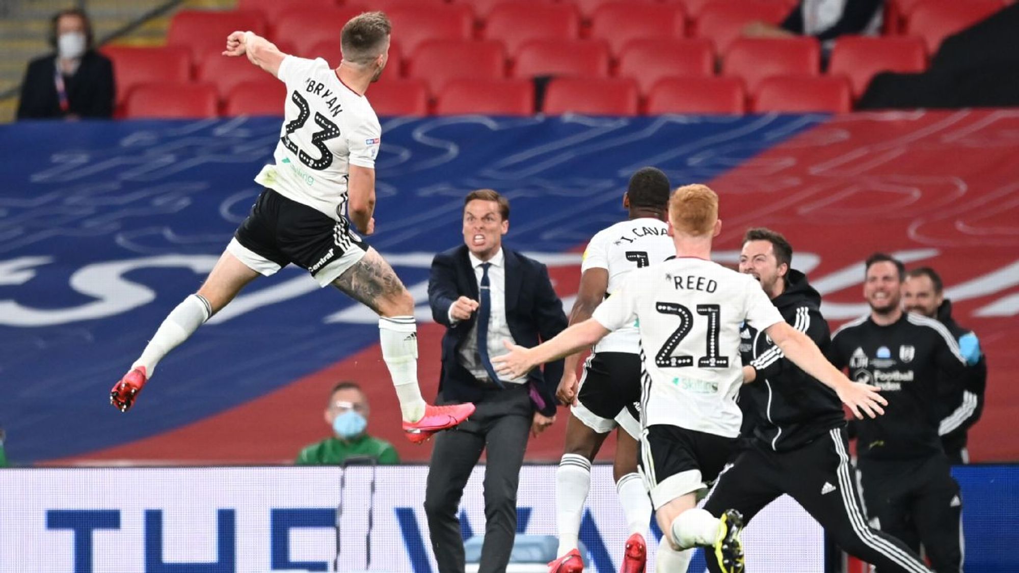 僅在比賽中 僅在比賽中